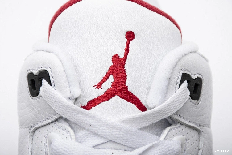 Free Line 3 Cement Retro Jordan  Throw 923096-101 White 1112